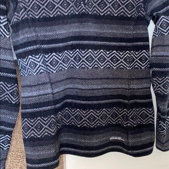 Pullover - Picture 2 of 3